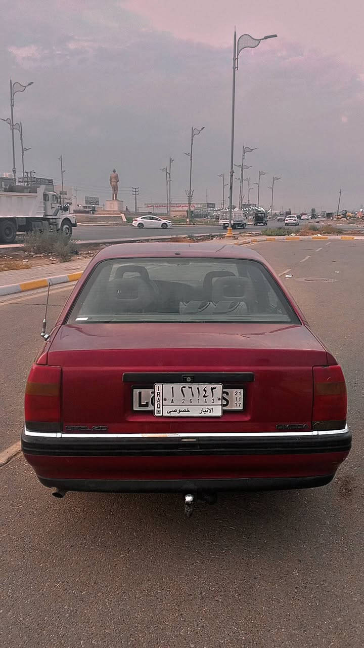 اوبل اوميكا • محرك ٢٠٠٠ • بسمايه