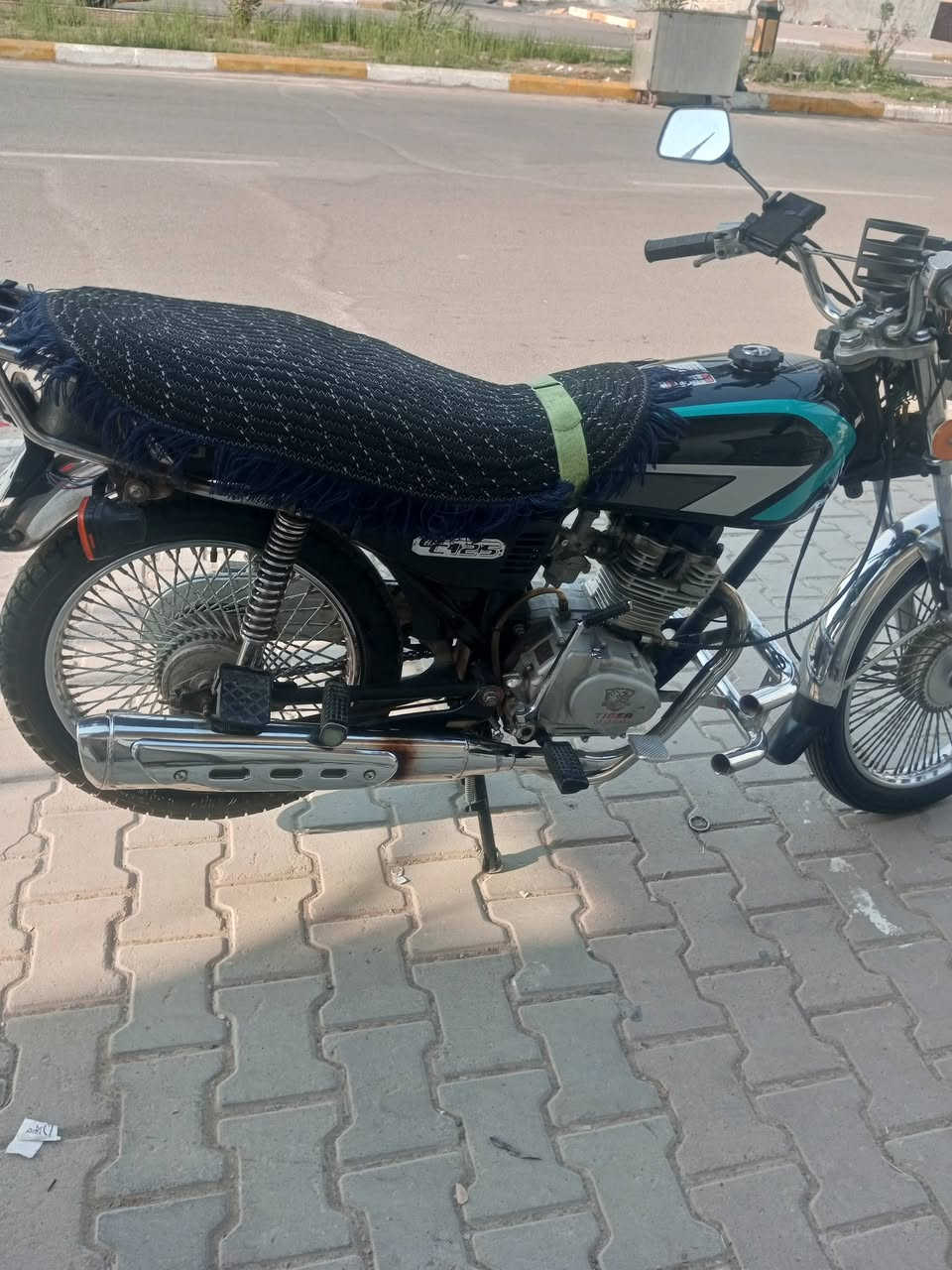 سلام عليكم شباب متاح دراجه تايكر موديل 21 دراجه أصولي مكمرك كامل تعمير جديد كامله بيها نقص واحد فقط باتري ما بيها الباقي كله جديد دراجه حلوه او كاعده سعر 425 بيها مجال المو شراي ليتعبني عنواني شهربان ***********
