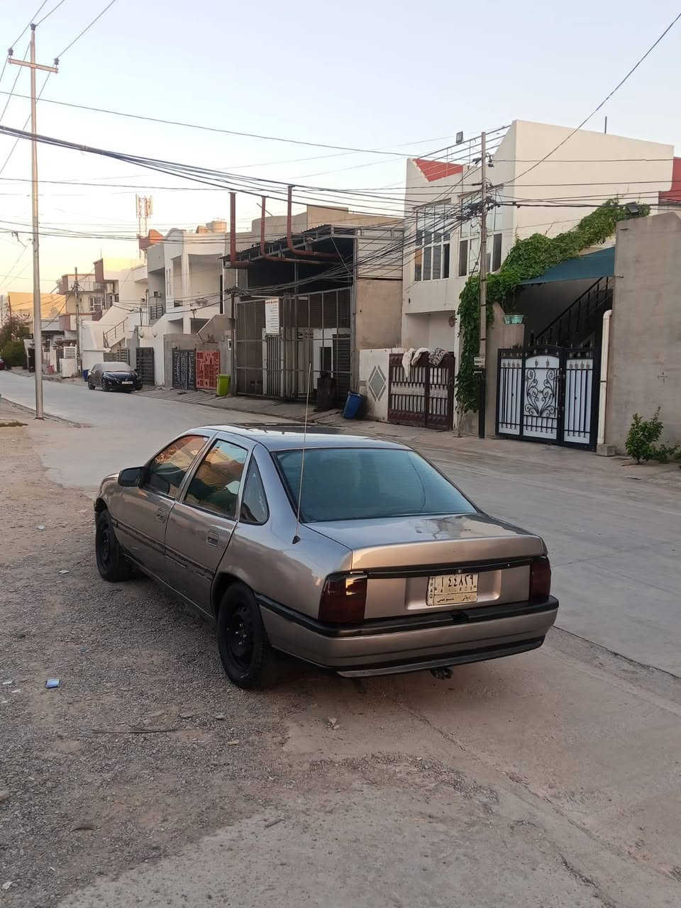 سلام عليكم اخوان اوبل فكتره حجم 16 موديل 1990 صبغ جديد صدر جديد مكينه لا صرف ولا بخار جديد كهربائية كله شغال سنويه ما نافذ رقم ديالى مشروع وطني دواخل دوشمه جديد كشن و كاعيه ابواب بطاين جديد اطارات نص عمر سعر 28 بي مجال عنوان كركوك اتصال رقم الهاتف ***********
