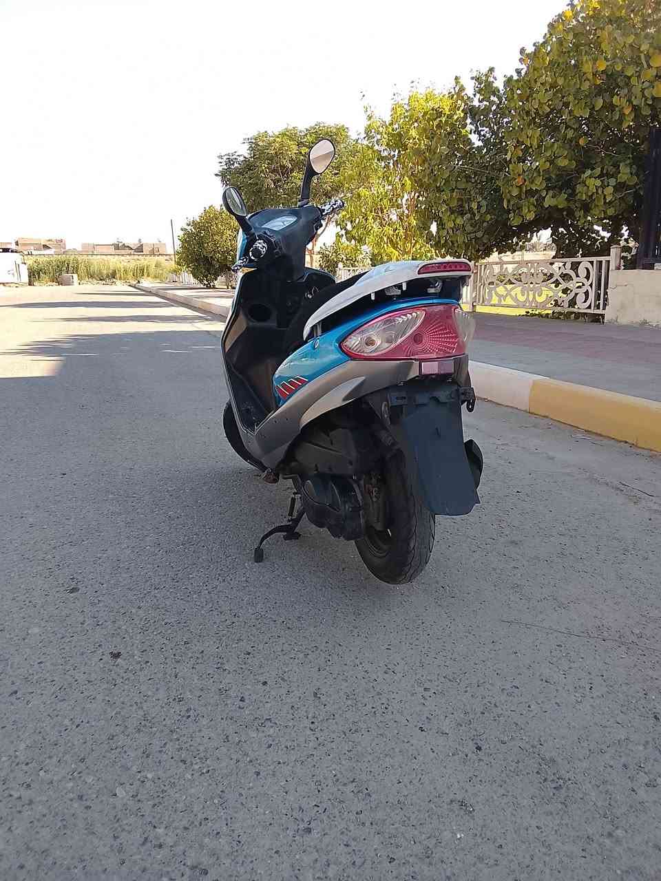 يا الله 
للبيع دراجة سايم ابو عيون محرك نظيف كهربائيات سلف هندر كله شغال السعر 600 وبي مجال العنوان الرمادي التواصل على الرقم ***********
