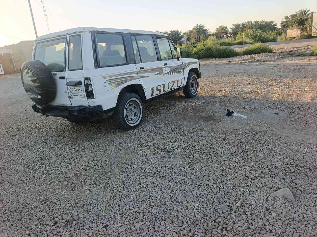 ازوزه موديل ٨٨ رقم نجف سنويه لل
٢٧ مكينه بلادي ٤ كير عادي جاهزه
مكينه كير حداديه تخم تاير جدد
السعر ٢٢ مكان السياره الدوانيه
اي استفسار ***********
