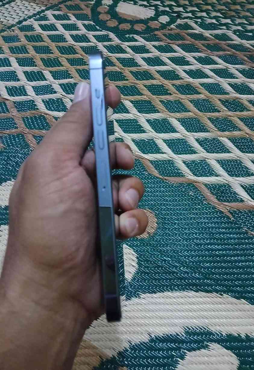 للبيع آيفون 13برو ماكس نضيف ممفتوح على الفحص  كلشيء ما بي البطارية 80 الذاكرة 256
السعر 700 مكاني بغداد قرب بسماية ***********

نص مكتوب في الصور:
- 7:33
- حول
- الاسم
- < iPhone
- إصدار iOS
- < 26.6.1
- اسم الطراز
- iPhone 13 Pro Max
- رقم الطراز
- MLF93LL/A
- الرقم التسلسلي
- T40QMV6C4H
- انتهت صلاحية التغطية
- الأغاني
- 0
- الفيديوهات
- 26
- الصور
- 208
- التطبيقات
- 25
- السعة
- 256 غ.ب
- متوفرة
- 207.39 غ.ب
- عنوان Wi-Fi
- 48:35:2B:96:34:F5