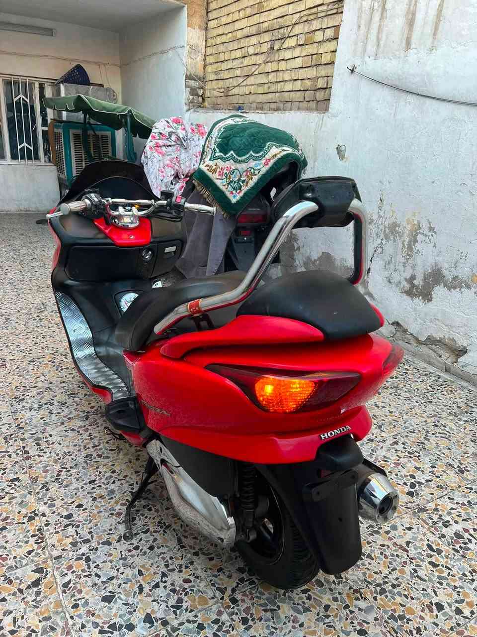 فورزه بصمه 0️⃣ 8️⃣ للبيع
دراجه كامله مابيهه نقص 
مكينه ناعمه كهربائيات شغاله 
تجوه عاليه نكره سلف مكاني بغداد
*********** السعر مليون وميه
