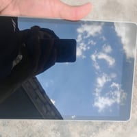 ايباد ٩ • ٦٤ جيجا • جديد