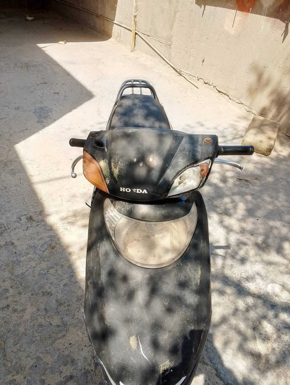 دراجه سبيسي للبيع السرعه 100 نضيفه كهربأيت كامله شلعه ومعدل فول دراجه مجفته مره وحده عله حطته البلادي ما ملعوب بيه ونكره سلف سعره 200 وبيه مجال لشراي شي قليل مكاني بغداد البياع شرطه الخامسه للستفسار عله رقم ***********
