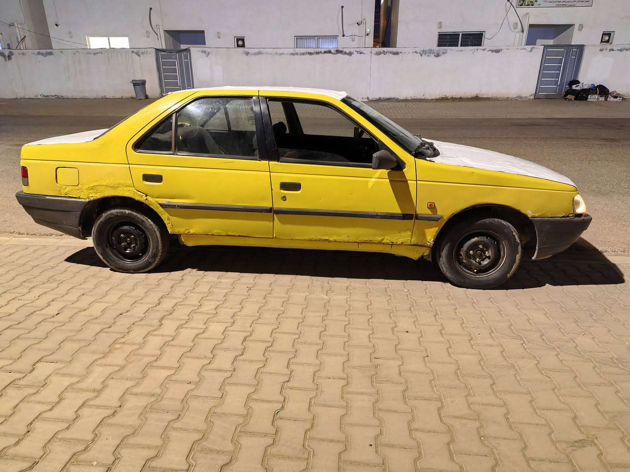بيجو روى 🚕 للبيع موديل 2009 رقم المثني الماني  🚗 
السعر 10 💲 ورقه فقط بلاش 🌟
 
مكينه وكير نظيف شرط تطلع تراي وين ميعجبك ✅
حداديه جديده كهربائيات شغاله  👍
بيها MB3 مع مضخم صوت سماعات جديده 
ولايت عالي ناصي + ماسحات تعمل
تخم تاير نضيف. تحتاج ترتيبات بسيطه فقط
بدون تحويل راعيها ما اندله اتعهد سرقه + عشائر فقط 
العنوان النجف حي النداء  
***********
***********
