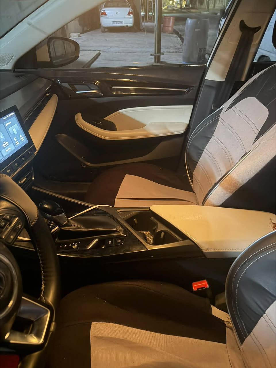 سلام عليكم
البيع فقط

                                                      Mg5   

مديل  ٢٠٢٥ 

رقم اربيل 

ماشيه 22 الف 

مكفوله كفاله عامه 

🚘مكينه 4 سلندر 1500cc 

🚘كشنات جلد ابيض

مواصفات معروفه

تبريد قطعتين 

كروز سرعه 

سايد بريك بصمه

بصمتين بل سياره 

حساس خلفي 

حساسات اطار

تبريد لمس

ويل كب 

فول تحكم ستيرن 

اربع بصمات تشغيل وفتح ابواب وصندوك

لد نهاري 

مري كهرباء  

  اشاير بـ المري  

منفذ شحن سریع مزدوج Type-C

مكان السياره موصل 

‏***********
