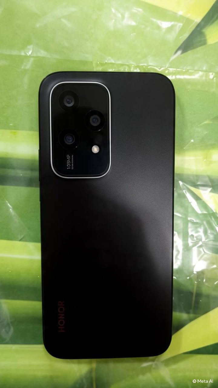 هونر ٢٠٠ لايت ❤️ HONOR 200 Lite
مواصفات الهاتف القوية تجي :
●الشاشة: AMOLED بحجم 6.7 بوصة بدقة FHD+
●المعالج: Mediatek Dimensity 6080
●الكاميرات: خلفية 108+5+2 م.ب/ امامية 50 
●الذاكرة+الرام: 256 + 8 جيجابايت
●نظام التشغيل: Android 16
●البطارية: 4500 ملي أمبير
مكاني بغداد الدورة *********** السعر 200 وبي مجال
