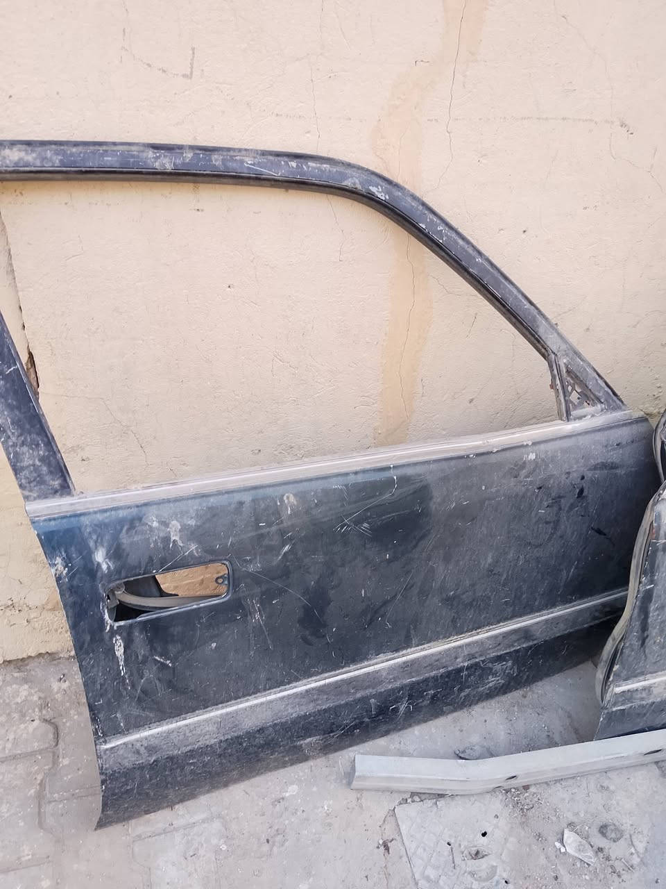 للبيع نضافه 80% قيم واخذ رقمي ***********
