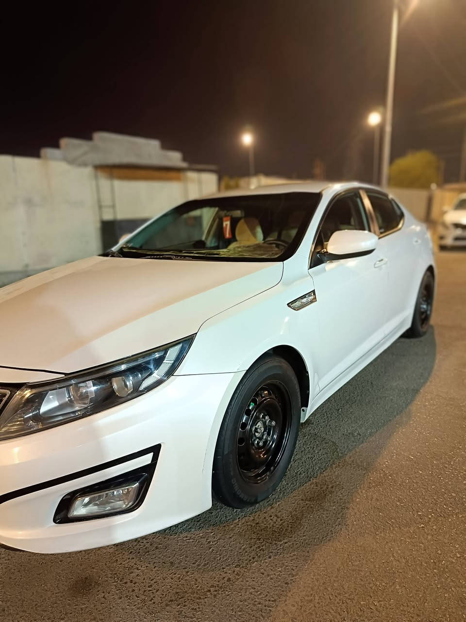 كيا اوبتيما موديل 2015 بصره تحويل مباشر مشروع وطني وارد كوري ماشيه 69 حقيقي مكفوله ضربه وتبديل صبغ فقط رشه مكان الفانوس مكينه 2000 LPI جاهزه حداديه تبريد تدفئه تخم تاير 
غاز بانزين السعر 140 وبيه مجال لشراي العنوان بصره قضاء الفاو  رقم *********** فقط واتساب
