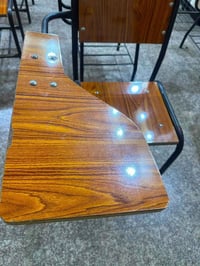 للبيع  ستولات مدرسيه   الموقع بغداد الدوره  سعر القطعه ١٥ الالف لتواصل...