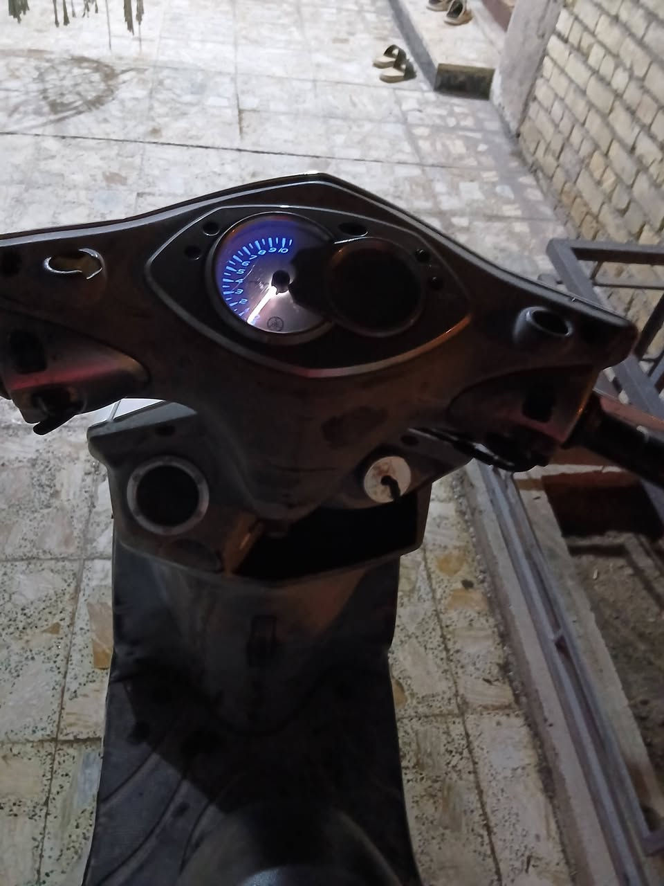 سكنس • مكينه تخبل • كهربائيات
