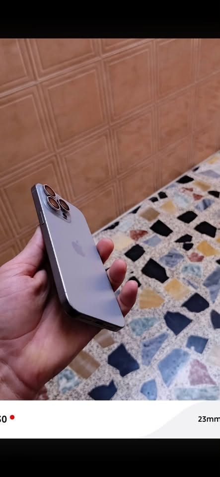 ١٥ برو ماكس ماستر مكفول من الفتح والتبديل بي نقطتين سود ممثرات نهايا فيس ايدي واكف سبب الوكعه نضافه جهاز ١٠٠ /١٠٠ لاشخط ولا اي شي. الذاكره ٢٥٦ بطاريه ٨٥ بلاد مكاني بغداد السعر قفل ٧٠٠ بدون ملحقات ***********

نص مكتوب في الصور:
- ON 30 23mm
- N 30 23mm f/
- 50 • 23mm
- ON 30 23mm f/ 8:25 حول الاسم iPhone إصدار iOS 27.0 اسم الطراز iPhone 15 Pro Max رقم الطراز MU793AA/A الرقم التسلسلي CK7NRH43G9 انتهت صلاحية التغطية سجل تاريخ القطع والخدمة الأغاني ۷۲ الفيديوهات ۳۹۷ الصور ۱۳ التطبيقات السعة ٢٥٦ غ.ب متوفرة ٢٢١.٣٨ غ.ب