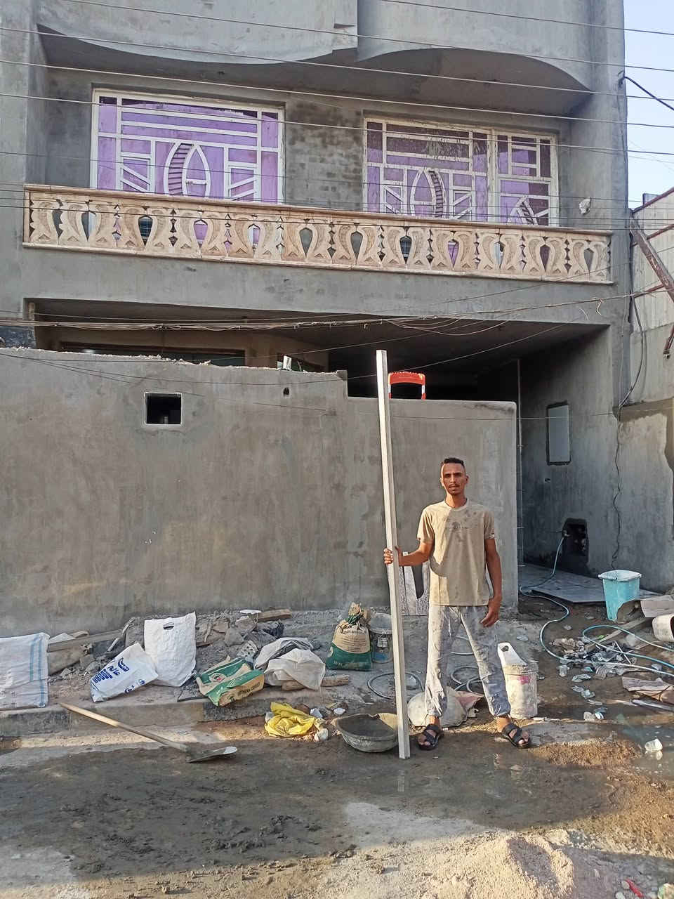 السلام عليكم
خلفه لبخ مصري مرتب شغل فووول التزام للعمل 

فوم طلس سمنت تشميع مصاطر شغل درجه اولي

خابر وتدلل الرقم بي وتس***********

