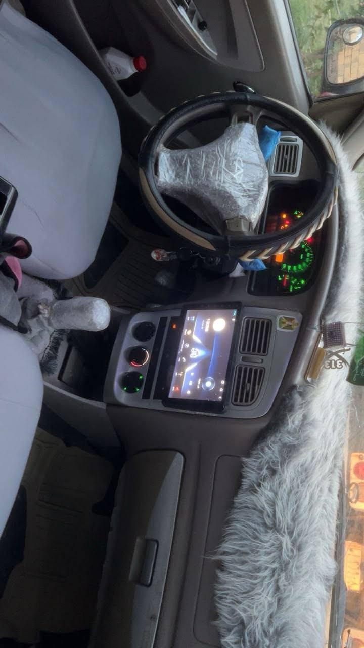 مكفولة • ٢٠١٠ • بابل جبله