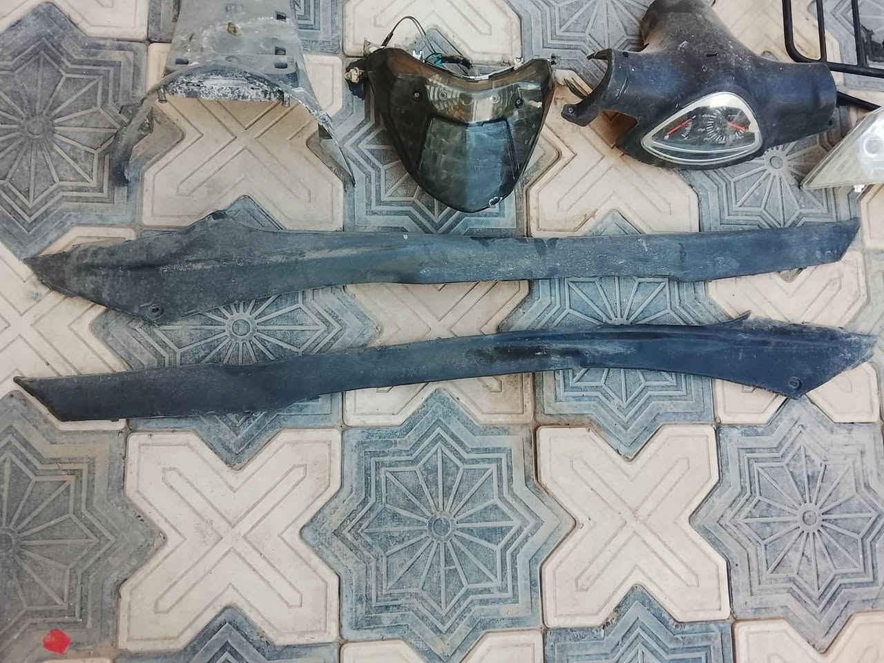 نجف بالمطار • مال ماكس • بخير