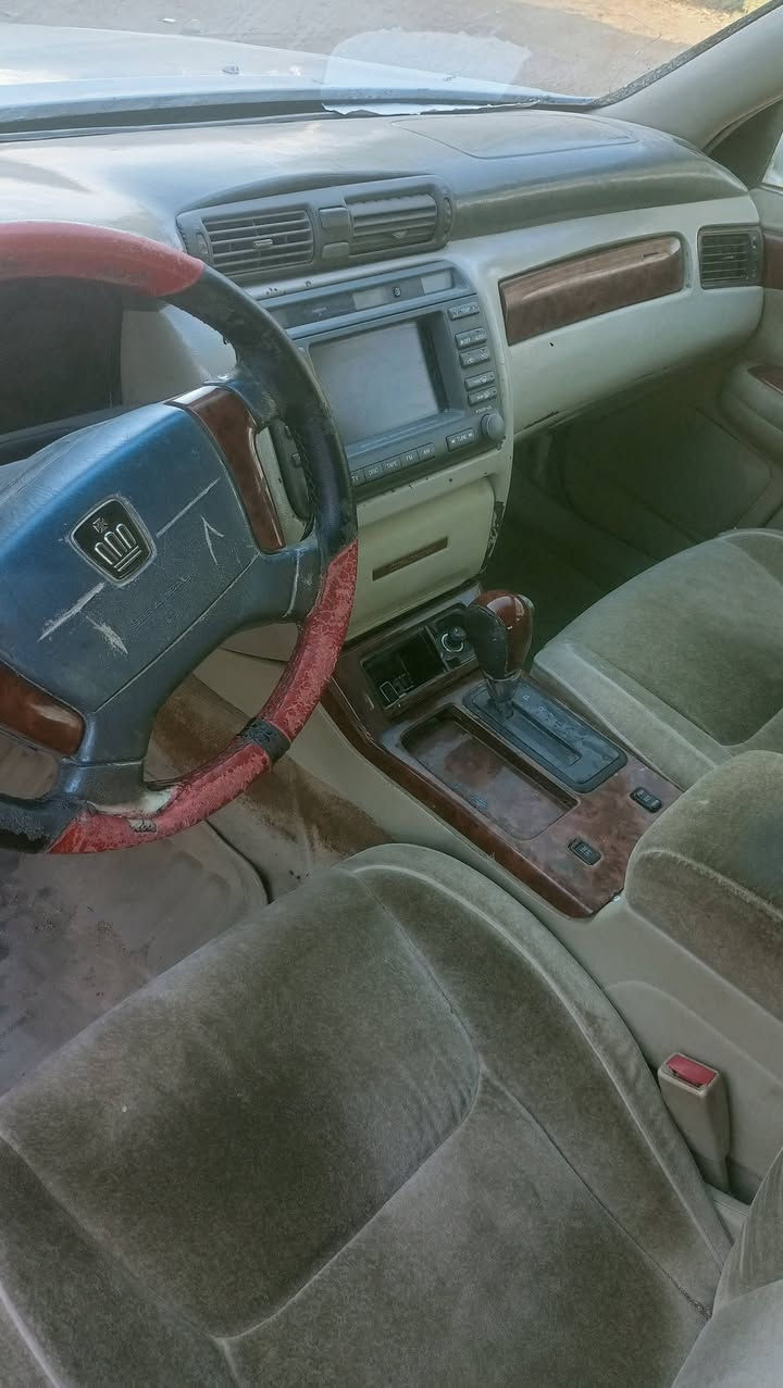 السلام عليكم سياره ملكه 2004 دكمتين ادوات كصه قماره  مكينه vvT  فول نضافه 
حداديه فول غرفه فول 
السياره جديده وحلوه السعر 30 وبيه مجال  المكان الناصريه
***********
