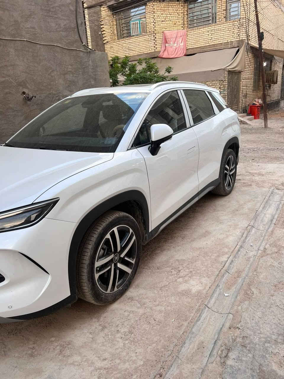السيارة بسمي رقمه بغداد كشن كهربائية 1 صندوك كهرباي  بطاريه 120 كلو سيارة سعر خاص ***********
