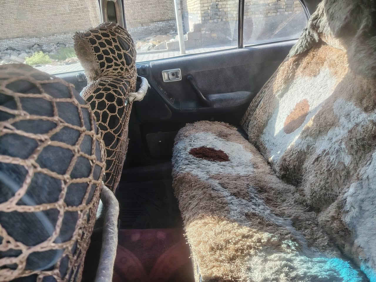 السلام عليكم ارنب موديل 95 مكفولة من الكص ونقل الجثة والاصوليات والضربة القوية مصبوغه عام للجمالية رقم بغداد انكليزي كير ومكينة نضاف تبريد شغال السعر 55وبيها مجال للشراي سيارة حلوة مال جناي مكاني واسط كوت الرقم ***********
