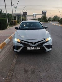 كامري سموك 2023،SE فقط بنيد مصلح نفسه ومصبوغ ماشيه100ميل السعر 190 وبي...