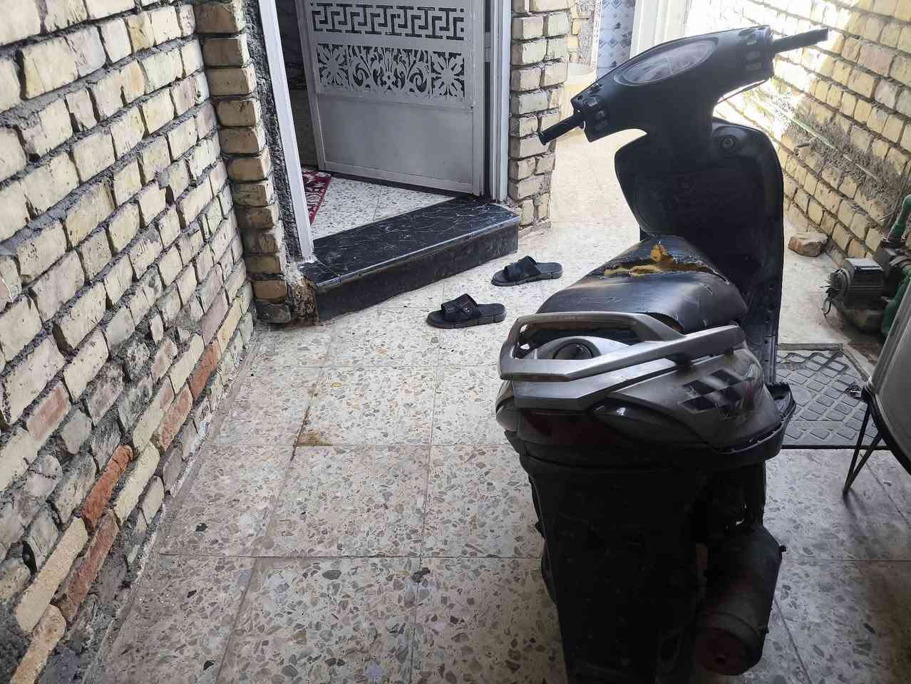 سلام عليكم ماكس 140
دراجه حلوة توديك وتجيبك بريكات 
محرك صار يومين مجفت 
350 قفل
مكفولة من السرقة واكفل المحرك مجفت جديد 
مكاني بغداد سبع قصور ***********
