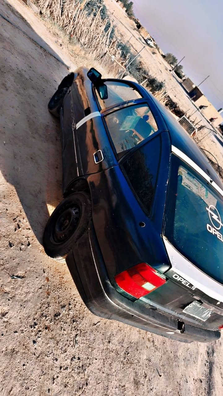 السلام عليكم اوبل فكتره حجم 16گير محرك شرط تايرات جدد صدر دبلات كلو جديد كهربائيات كلها شغاله گيجات السعر 13 وبيها مجال قليل المكان صلاح الدين قضاء العلم للتواصل *********** واذا مراوس بسايبه بس تكون نضيفه
