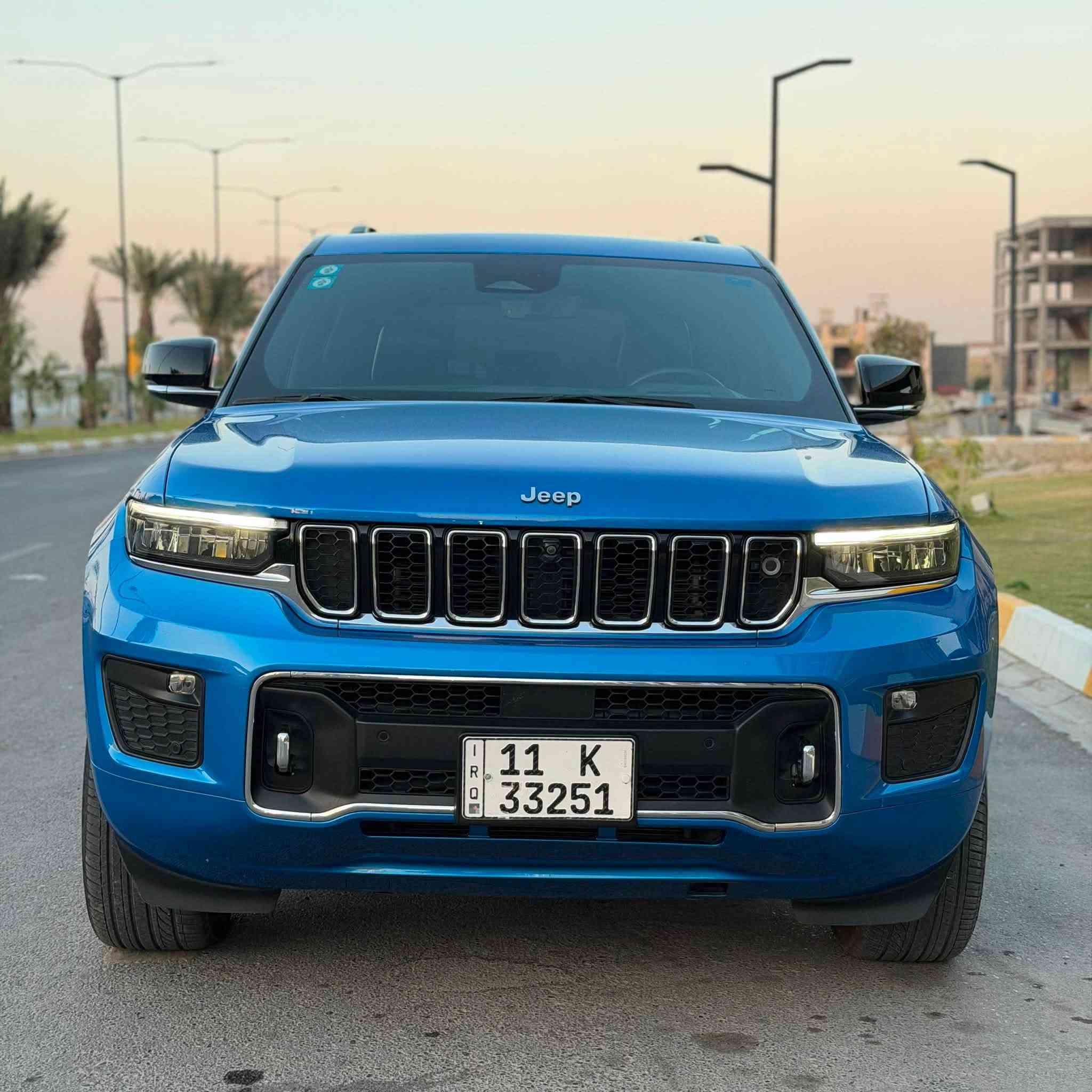 السلام عليكم بيع او مراوس بلاندكروز23
جيب أوفر لاند 2023  خليجي مكفوله كفاله عامه 
وكاله هارلم 
مغلفة ppf كريستال
حجم المحرك V6 3.6L 
مااشيه 46 الف
رقم بغداد تحويل ثاني يوم
اللون ازرق مميز
داتا شوو
لون الداخل اسود 
مفتاح التشغيل بصمة 
تشغيل عن بعد 
بانوراما
جكات
فتح الصندوق كهرباء او تمرير قدم
 دفع رباعي 4WD
اريل نفكيتر 
رادار 
مانع تصادم
 تحديد المسار
نظام الرؤية الليلية
مستشعر نوم السائق مع نظام توقف آلي
أوتو بريك
حساسات أمامية
حساسات خلفية 
لايت زينون + LED 
كشافات 
بك لايت LED 
/ جكات 
ويل كب 20
4 دسك
حساسات ضغط الاطارات 
اشارة في المرايا الجانبية 
المرايا قابلة للطي كهرباء 
النقطة العمياء
كير ماوس 
هاند بريك كهرباء 
دشبول شاشة ديجيتال 
شاشة Apple Car play 
كاميرا دوارة 
4 كاميرات
ناره الداخلية LED 
مقود جلد حياكة  
شفتات مقود 
مثبت السرعة Cruise 
المودات والاوامر الصوتية 
شاحن هاتف Wireless 
مخرج منفذ الطاقة 
فحص نظام السيارة 
تتسع المقصورة ل 5 ركاب
المقاعد جلد 
المقاعد الامامية كهرباء 
تدفئة وتبريد المقاعد الأمامية  
ذاكرة وضعيات الجلوس للمقاعد الأمامية
مساج الكراسي الامامية
مثبت مقعد الأطفال ISOFIX 
تبريد شاشة مناخين منفصلين 
قطعتين تبريد 
نظام مانع الانزلاق  
حاملات الأكواب 
تطعيم الدواخل ألمنيوم 
وبعد بيها مواصفات  
السعر 41000$ 
مكان السيارة بغداد البياع 
رقم الهاتف ‭***********‬
