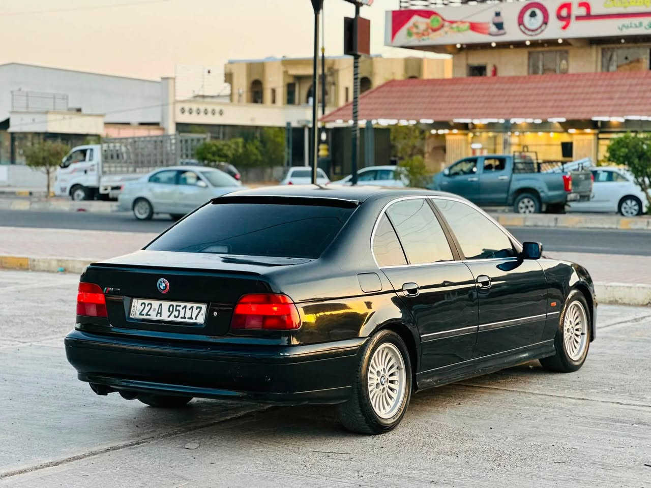 السلام عليكم للبيع بي ام صقر موديل 1998 محرك شرط كير شرط صدر امامي خلفي جديد تخم تاير جديد تبريد ثلج 🧊 بلاد السياره صبغ عام جماليه بدون اي حادث السياره غرفه جديد رقم اربيل سنويه جديد لل2028 هزه جديد بدون اي نقص شرط السعر 68 وبيها مجال يرهم مروس حسب القناعه مكاني تكريت ***********
