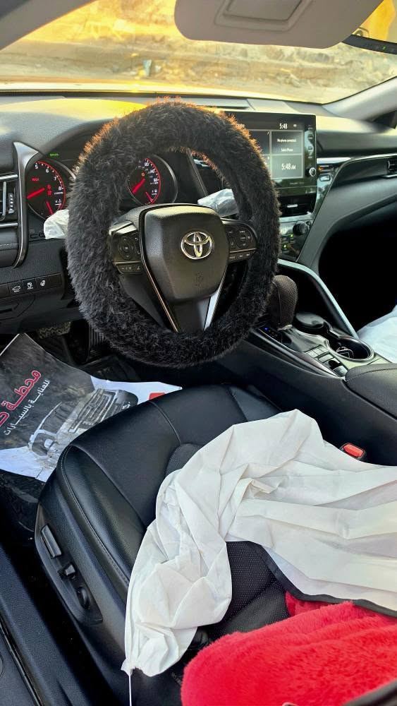 تويوتا كامري XSE 
 - TOYOTA CAMRY XSE
فول مواصفات ياباني أصلي – مواصفات أمريكي
كاميرا خلفية
سقف بانوراما
داخلية اسود 
كراسي تدفئة + بصمة
شاشة وسطية ونظام Apple CarPlay وAndroid Auto
3 مودات قيادة 🚗 NORMAL- 🏁 SPORT-🌿 ECO
كراسي كهرباء
لايت LED وزينون
تحذير خط السير
بدون شاصي

الگير والمكينة بشرط
ما بيها أي مشكلة

ملاحظة: السيارة معوقين قادسية 

رقم المالك : *********** ديوانية, القادسية
