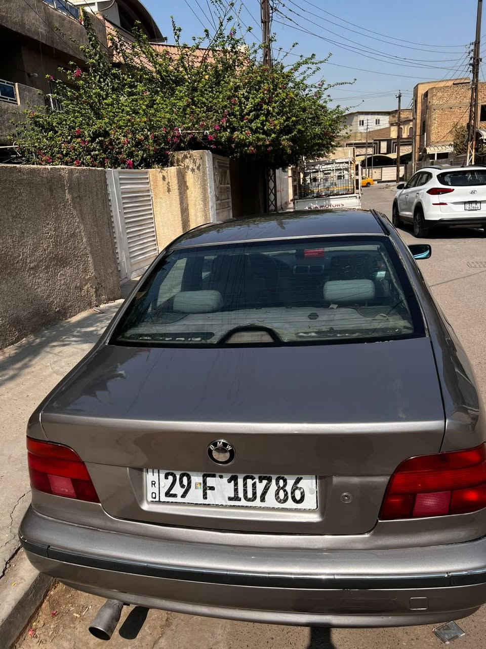 بي ام صقر 528 موديل 97 كير عادي للاستفسار *********** عنوان بغداد المواصلات قرب روضه قطر الندى بغداد, العراق
