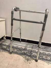 عكازه طبية • للبيع