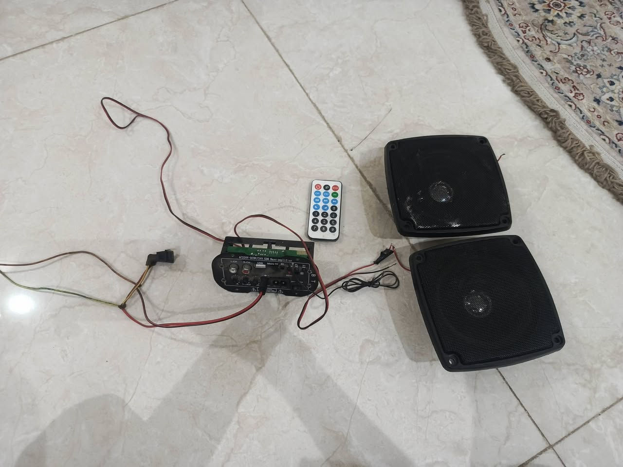 انبثري+مضخمات 2 مع قاعة تحكم صوت 
سعر 15 قفل
