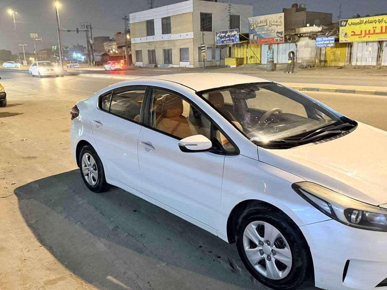 سيراتو • ٢٠١٧ • شخط باب السائق