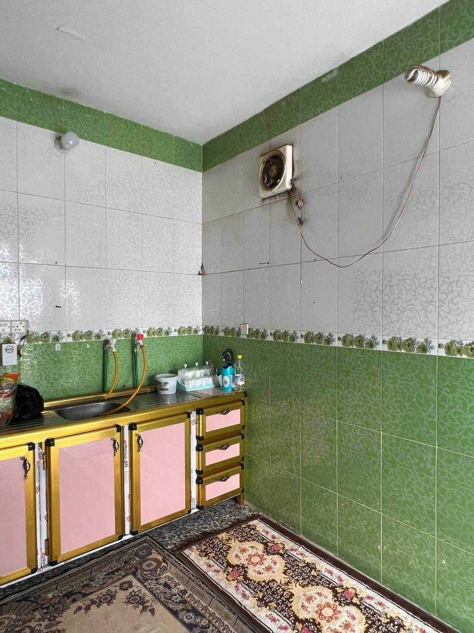 بيت للبيع شارع ۳۰

بيت للبيع شارع ٣٠ منطقة الكريشات الكوفة مساحة م 200 واقع حال اكثر بناء طابوك اساس كونكريت يحتوي على غرفة صالة واستقبال حمام وتواليت السعر 55 وبي مجال للاستفسار ۰۷۸۱۳۴۹۲۹۱۷
