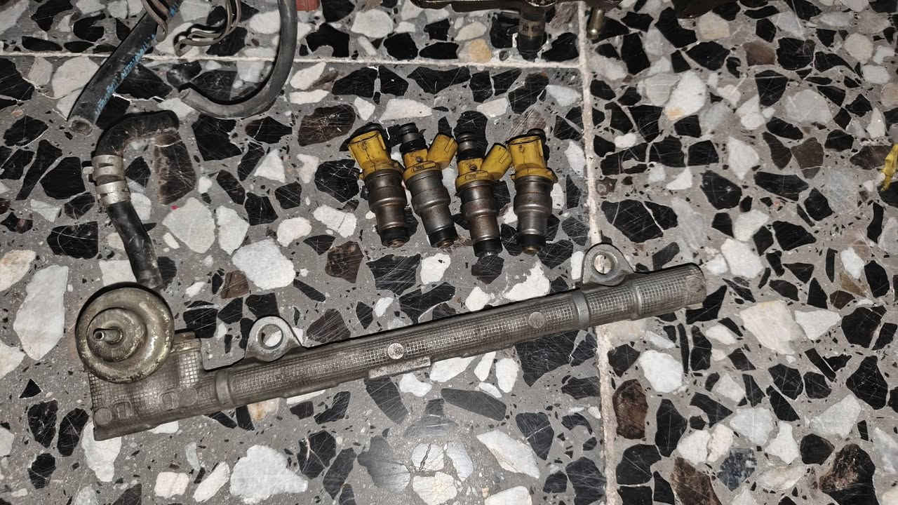 سلام عليكم إخوان نوزلات كورلا 1600 نضيفات مع المسطره والثلاجه رايدهن 60+مساطر بطه الوحده ع 15 مكاني بغداد مدينه صدر ***********
