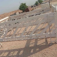 محجر • للبيع • مكلف