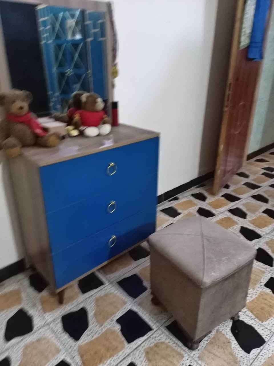 غرفه نوم تركي نفر واحد
استخدام كلش قليل اخذتها قبل اشهر ب 750 عارضها ب 325

عنوان بغداد البياع
***********
