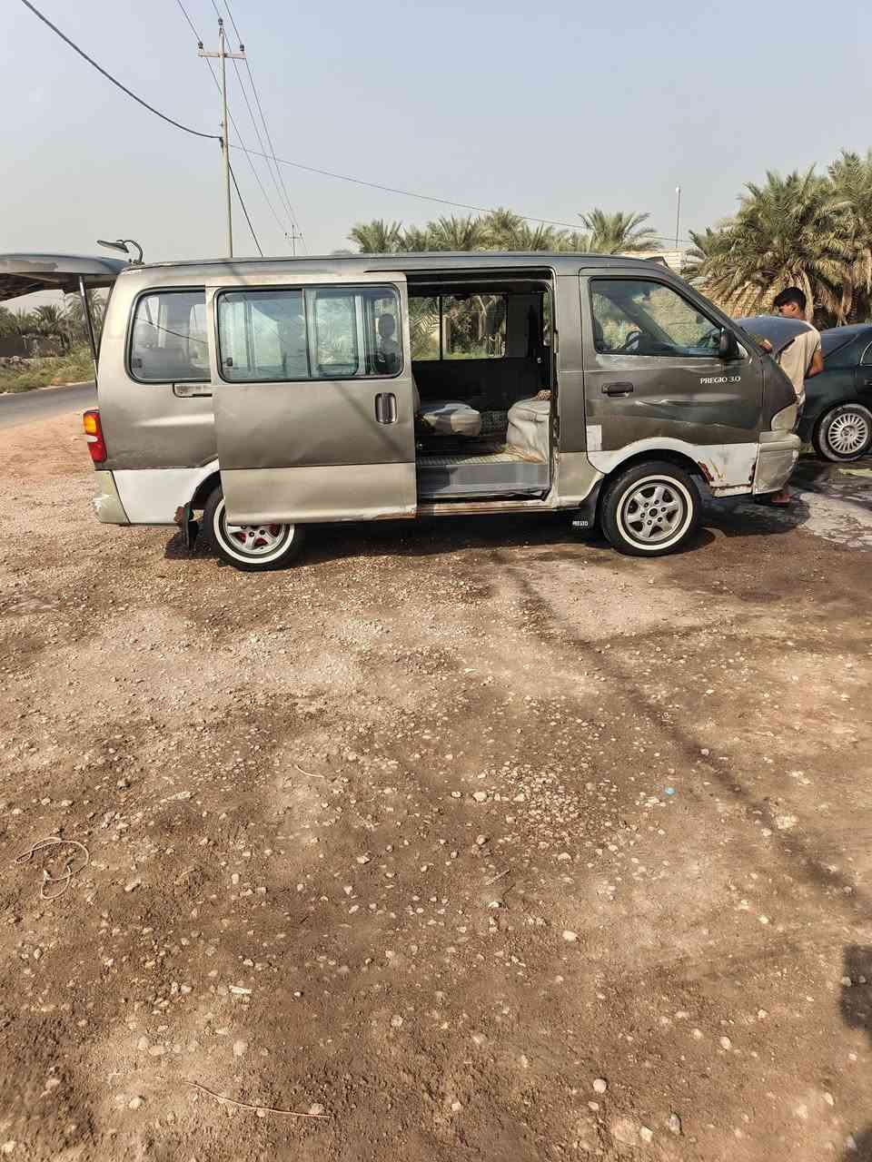 بيجو • موديل ٢٠٠٠