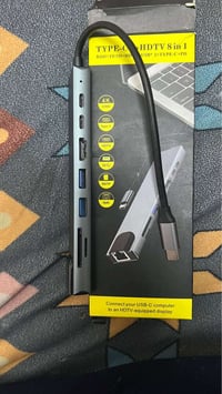 هاب USB-C • ٨ في ١ • HDMI 4K