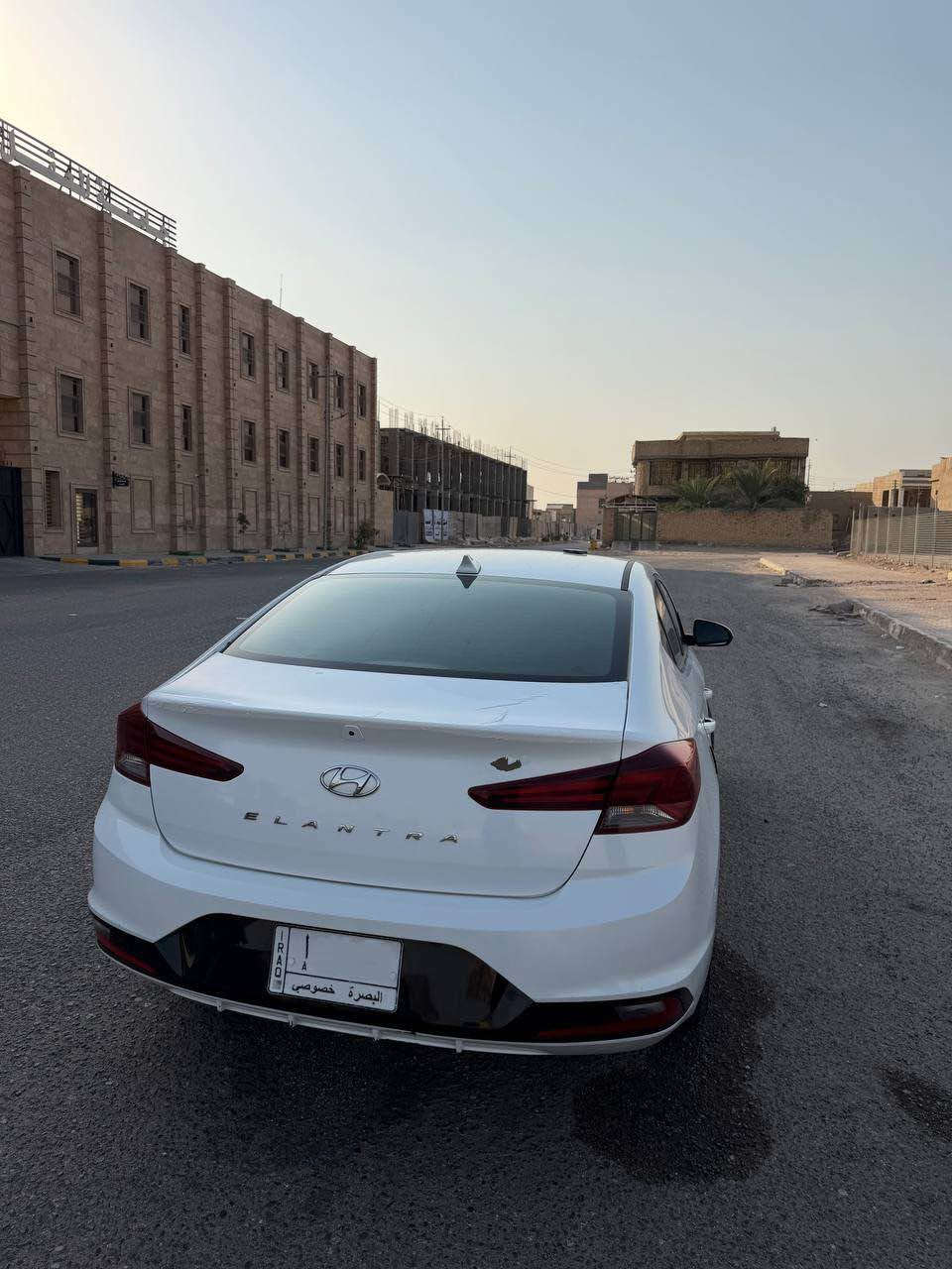 النترا مديل 2020 محرك 2000 دوش كير AT 
مابيه ضربه ولا حادث بيه فقط بارد بدون دواخل
*********** البصرة, العراق
