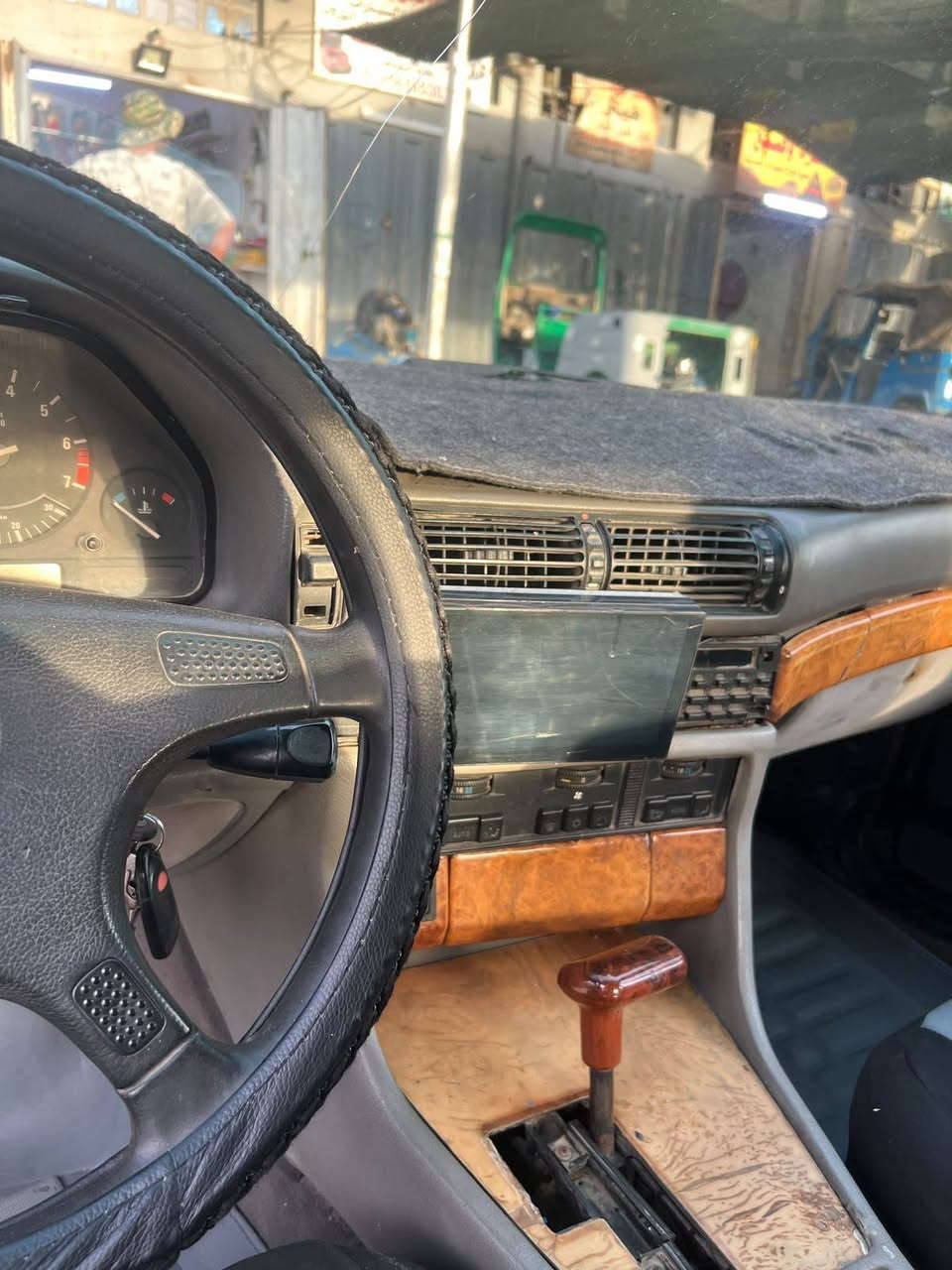 735 موديل 92 سيارة بسمي للبيع السعر 30ورقه  سيارة رقم انبار  محرك كير خير من الله كهربائيات شغاله
حداديه 70٪ مكاني بياع تقاطع درويش 
رقم الهاتف
***********
