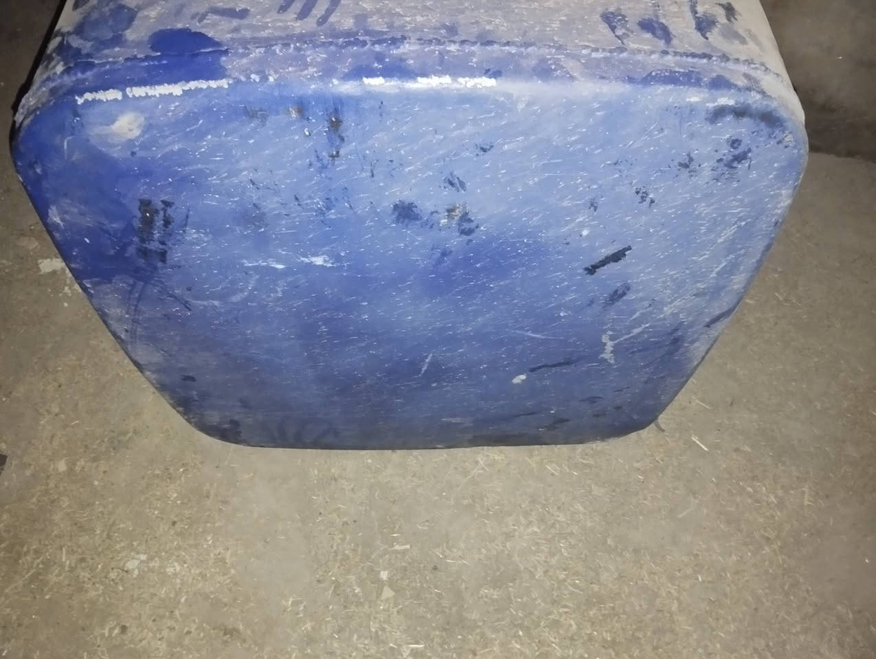 تانكي فافون للبيع ألماني جديد يأخذ 800لتر بدون قواعد طوله 170 وعرض 70وارتفاع 70 المكان النجف السعر 700الف للاتصال على الرقم *********** او ***********
