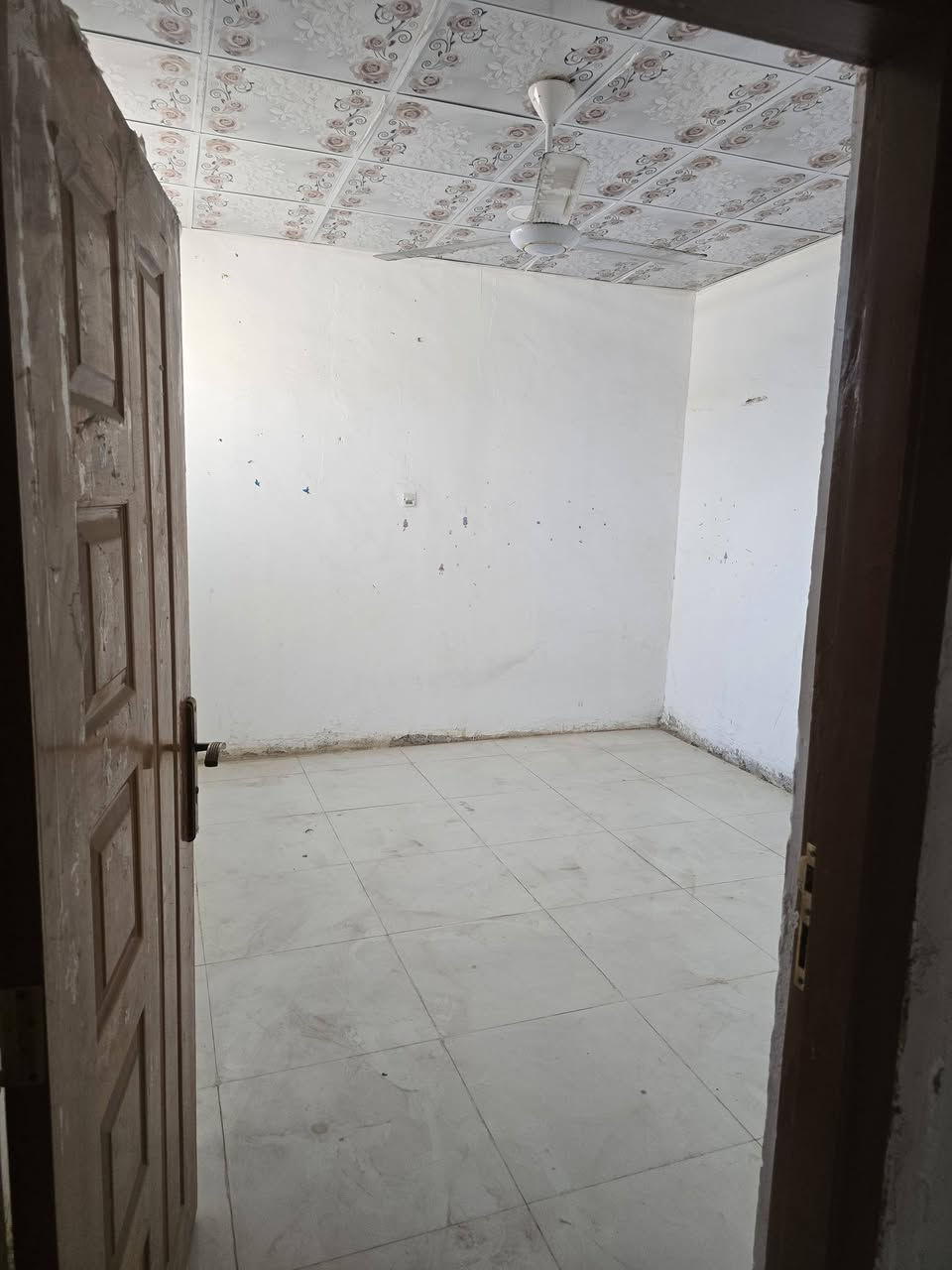 بيت للايجار • بل 36 قاطين