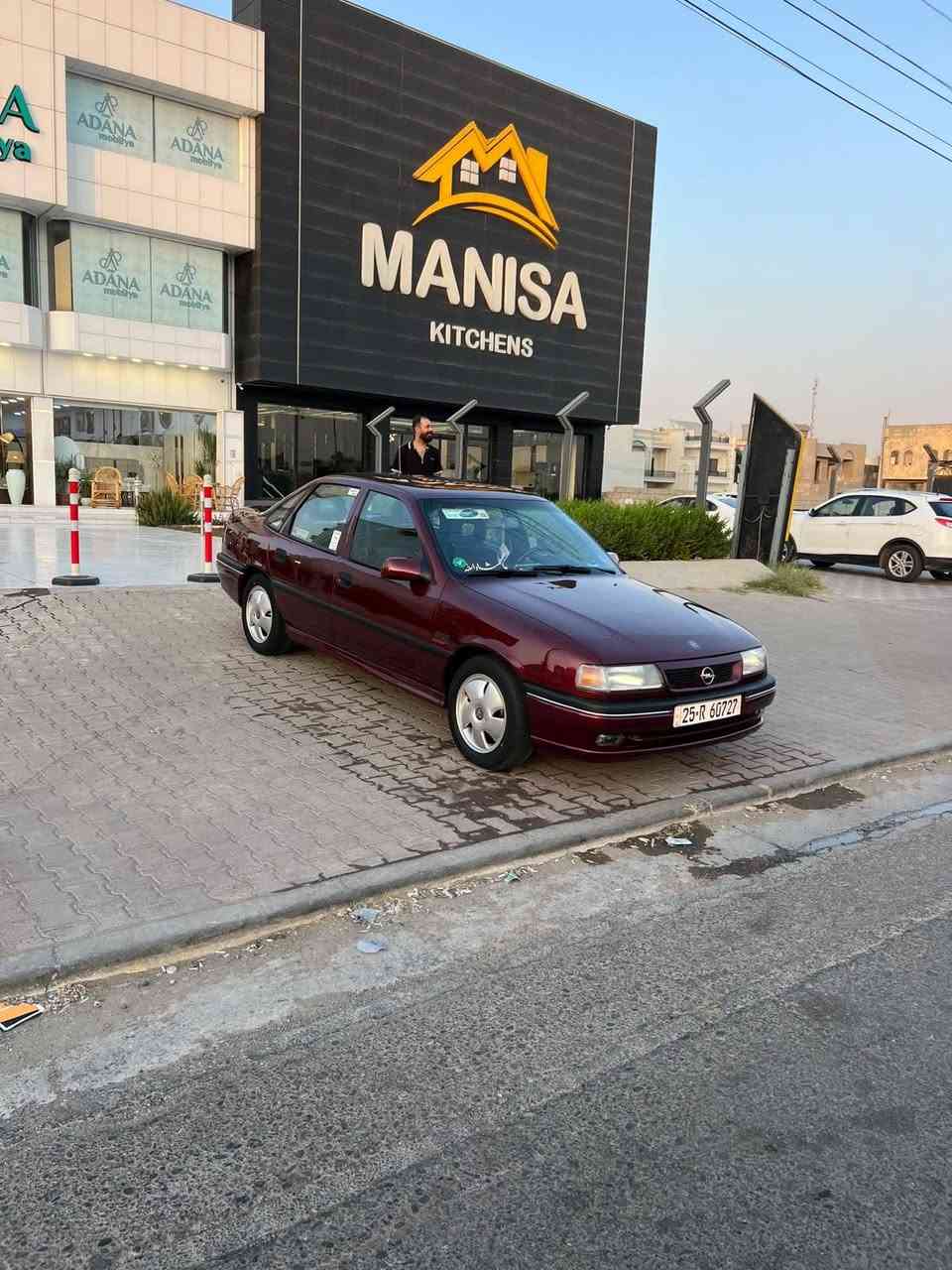 *********** عنوان كركوك انفكتوره اوتوماتيك فول مواصفات سياره باسمي تاريخ سنه 30 مشروع وطني دفتر بيه اربع جامات كهربائي سياره ويلك اب سياره جديد عنواني كركوك السعر ماله 53 بمزان مجال بسيط بيه ***********@@
