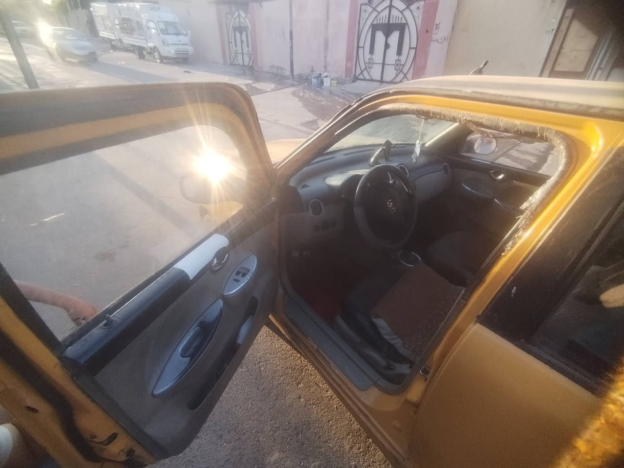 ليفان مستر بين ٢٠١٢ سياره شويه ردله مصرف محرك كورله كير شرط موديل ٢٠١٢ شرعي بل موصل مشروع وصني يعني تحويل بل موصل السعر ١٥ وبيه مجال ***********
