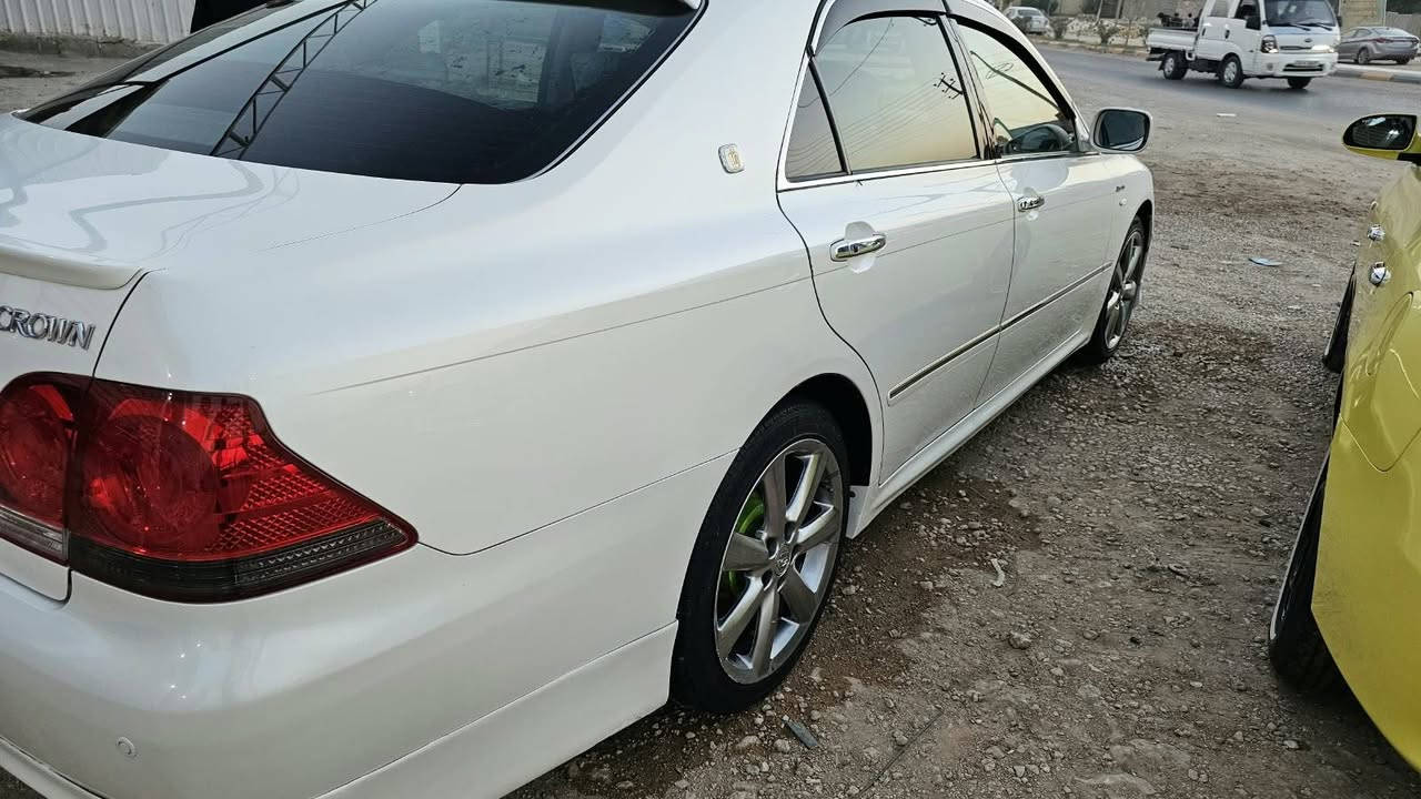 سلام عليكم شاهينه للبيع قرار ١٠٢ تسجيل جديد ستوه سجلت زيرو السياره ماماشيه
١تلث دكم اصل
٢شاصي 82 المرغوب
٣فتحة سقف
٤بجم ٢٠٠٧                  لسعر160  وبيه مجال بصيط 
٥لايت دوار خمس قطع
٦بك لايت ابو عيون
٧كشنات كهرباء
٨ كامره خلفيه دواره
٩ ستيرن كهرباء
١٠ لكزوز رياضي اصل
١١ المكان نجف كوفه رقم الهاتف ***********
١٢ لسعرررر 160 وبيه مجال بصيط
***********
