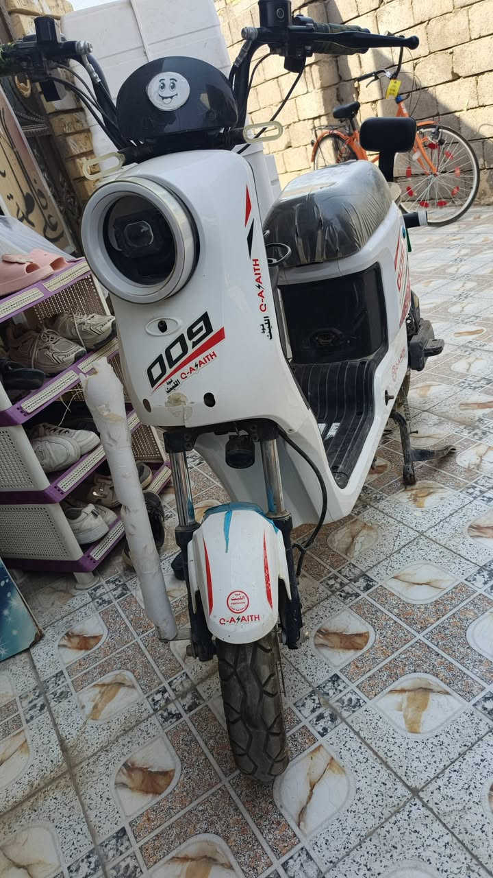 سلام عليكم شباب درجه شحن 009 واحد جمبزه لبيع نقص فقط بطاريات سعر 200 وبيه مجال  العنوان بابل محاويل للاستفسار اتصل ***********
