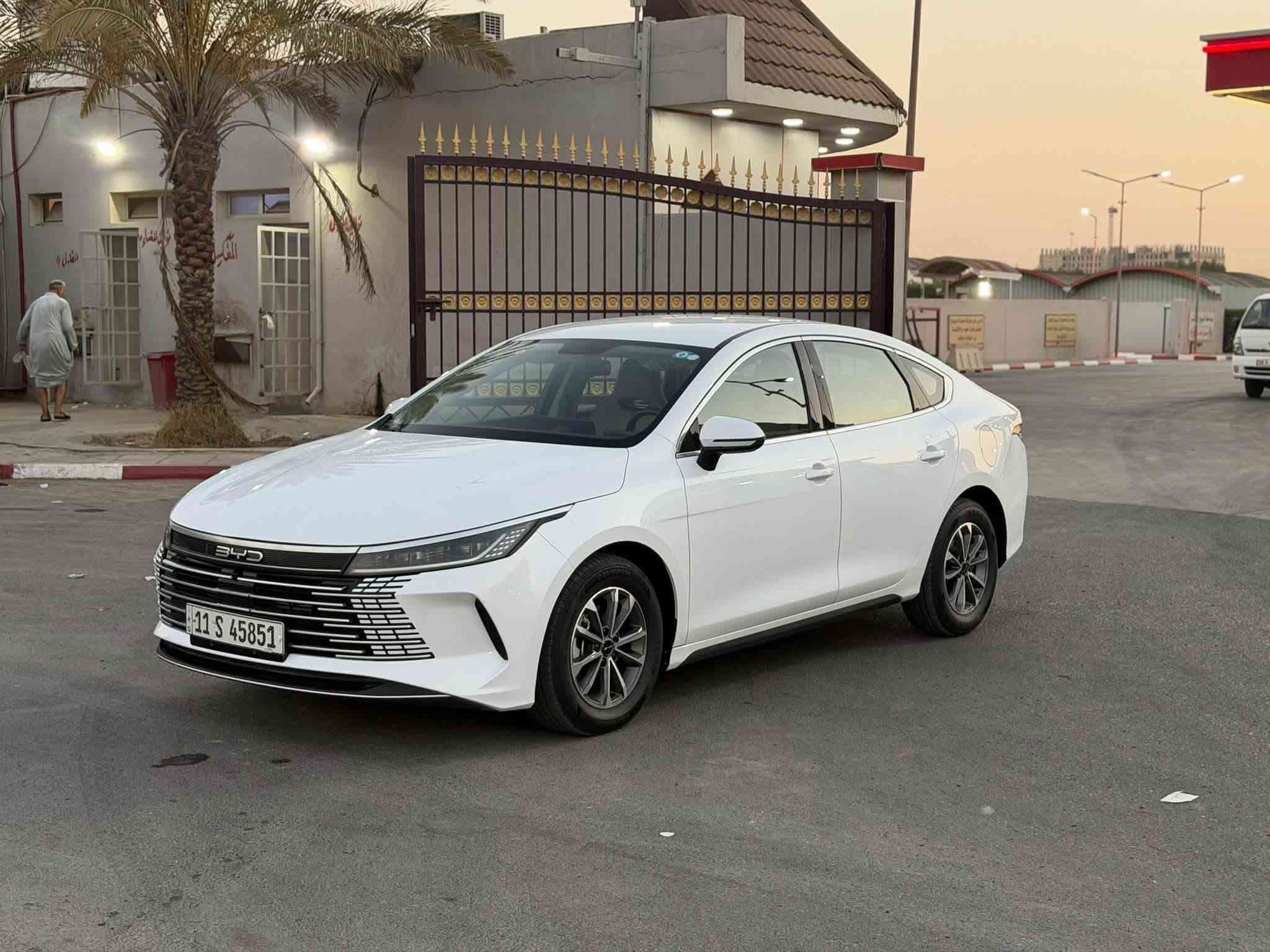 بي واي دي دستروير  للبيع او الامراوس 
بيوايدي BUD دسترويل 2025 فول مواصفات عدا الفتحة 
السيارة بصمة+ كارت
مكفوله كفاله عامه ع وضع الشركه عدا رصعة صغيرة بالبنيد 

ماشيه 16 الف  بوضع الزيرو مفروشة ارضيات حوضية جلد أولى وكذلك الجنة مفروشة جلد شاشة قلاب الحجم الكبير 

رقم بغداد انكليزي بأسمي شخصياً 

هزه وفحص كله جديد

السونار موجود مع الصور 

السعر 20 مليون مع المجال

مكانها كربلاء للاستفسار الاتصال ***********
