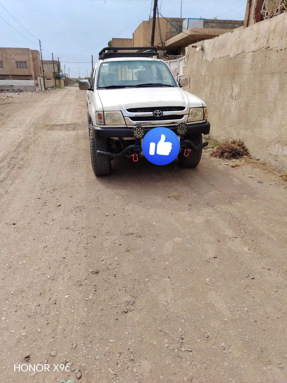 تيوتا هاليوكس 2002
محرك فول تيربو كاز
سيارة شرط بلاد
رقم اربيل تريد وكاله تريد تحويل
سيارة نشطة ونظيفة وبالعافية لياخذها
والجناي يعرف قيمتها
مكاني بغداد ابي غريب
سعر 130$
***********واتس متوفر

نص مكتوب في الصور:
- HONOR X9c