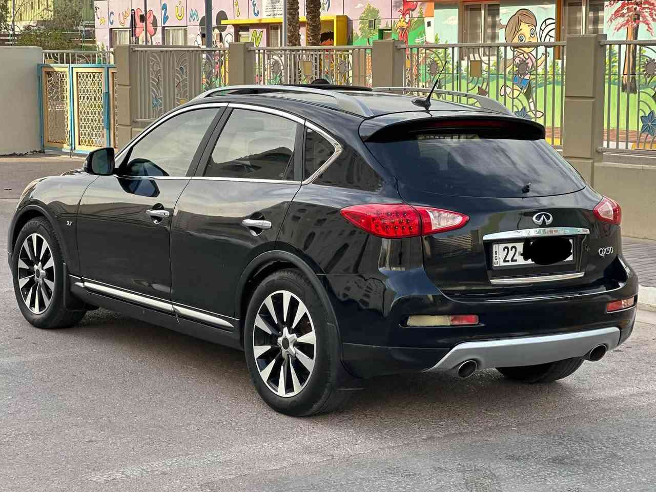 سلام عليكم
🔥 نيسان انفنتي QX50 2017 |
رقم مميز اربيل تحويل اوكاله 
        فول مواصفات 🔥
🚘 93 ألف كم فقط
💪 V6 3.7L | فور ويل AWD | السيارة صاروخ
▪️ فول مواصفات
     ستيرن كهرباء
▪️ تحكم ستيرن فول
▪️ فتحه 
▪️ كشنات جلد
▪️ كشنات تدفئة
       وتبريد 🔥❄️
▪️ تحكم كهربائي للكشنات 
الخلفية صعود ونزول كهرباء
▪️ تحديد مسار
▪️ 4 كاميرات
▪️ حساسات أمامية وخلفية
▪️ إشارات مراية
▪️ ويل 18 إنچ
▪️ بكلايت LED
▪️ نظام زينون بلادي
▪️ فور ويل AWD
🔧 المحرك والأداء
▪️ محرك 3.7 لتر V6
▪️ أداء قوي واستجابة ممتازة
▪️ السيارة صاروخ 🚀
   وارد امريكي 
▪️ الحادث دعامية خلفية فقط – كلين
▪️ الباب الخلفي ورش كلير من امريكا فقط
▪️ السيارة جاهزة للاستخدام كفاله من الغراق 
💎 QX50… فخامة، قوة، ف
🔄 للبيع أو المراوس
  السعر 137 ورقه 
📍 بغداد – بسماية
📞 ***********
